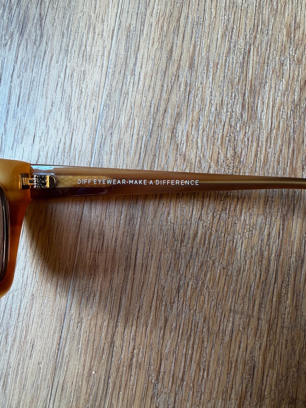 Diff Eyewear Greer Square Cat Eye Sunglasses Brown Translucent Frame 50-23-145 View 4